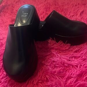 A new day slip on platforms